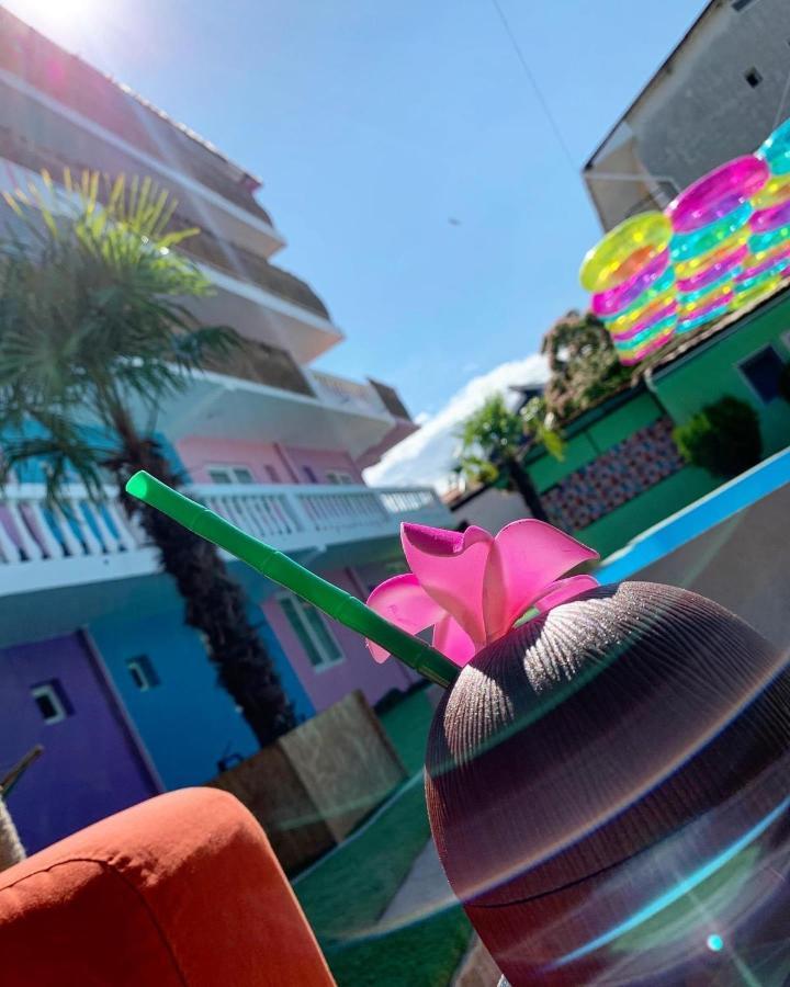 Casa Barbie Costinesti Hostel Eksteriør bilde