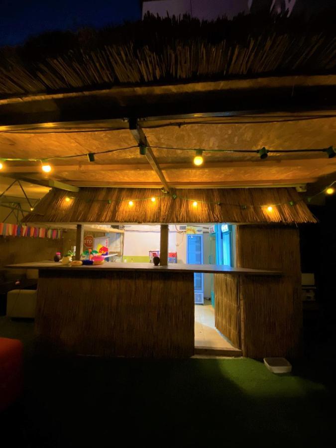 Casa Barbie Costinesti Hostel Eksteriør bilde