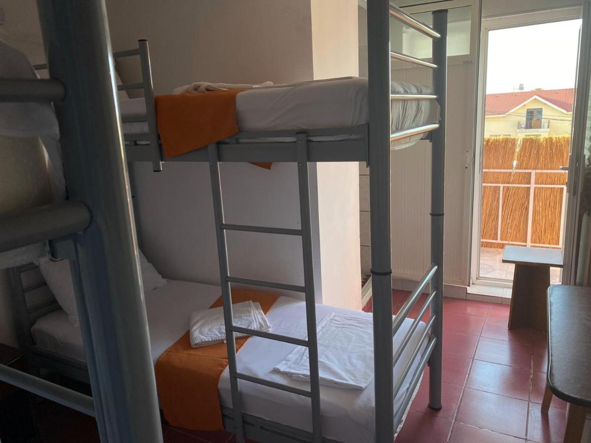 Casa Barbie Costinesti Hostel Eksteriør bilde