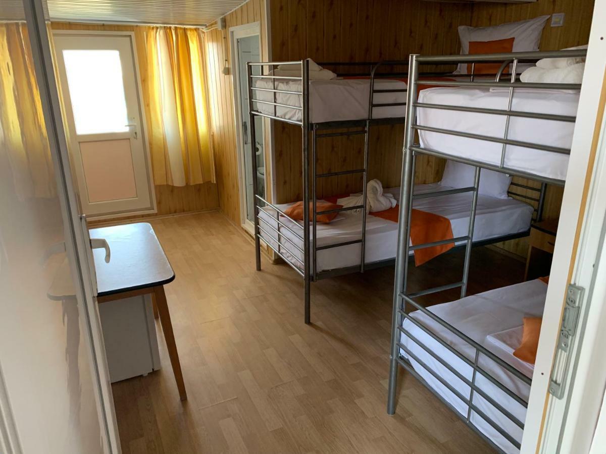 Casa Barbie Costinesti Hostel Eksteriør bilde